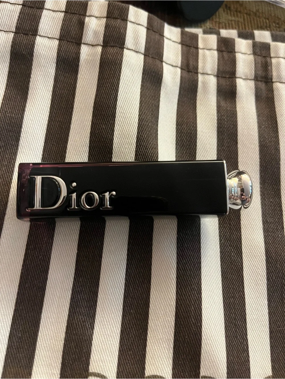 Dior Pink Lipstick – Luxury Hydrating Lip Color 487  Bubble
